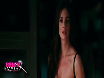 ছোট মেয়ে আলতো করে তার শক্ত বাঁড়া سكس اجنبي مترجم عربي جديد ঘষে